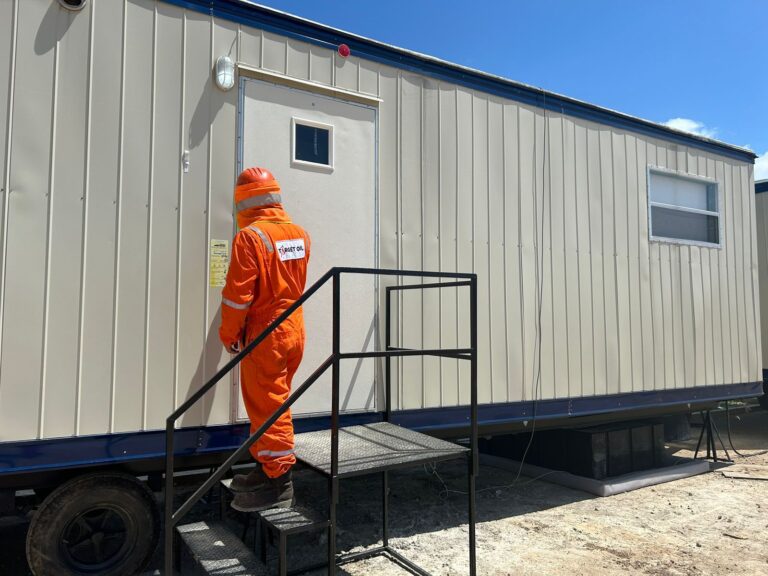 ¡INCREÍBLE! Cómo los campers en pozos petroleros están cambiando el juego en la exploración energética.